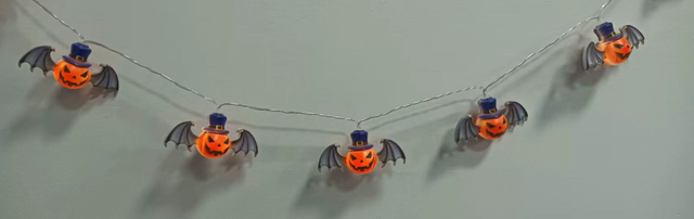 10-Piece Bat Cap String Lights with 3×AA Battery Box, Spooky Halloween Decorative Lighting for Indoor/Outdoor Use