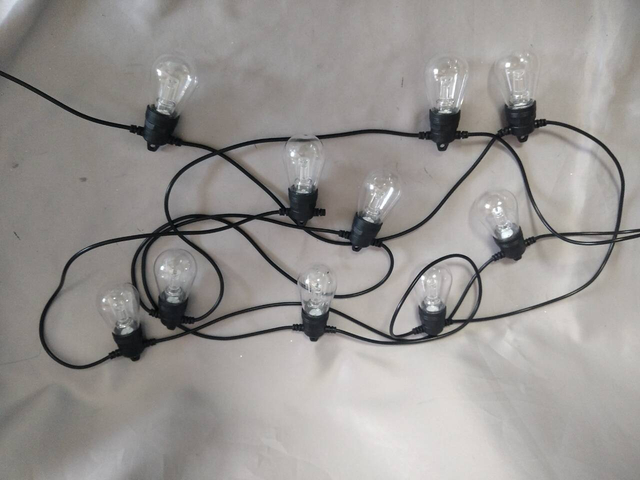 LED10 RGB Color-Changing Light Bulb with Transparent Light Guide Column & Clear Plastic Diffuser Shell for Vibrant, Multi-Effect Illumination