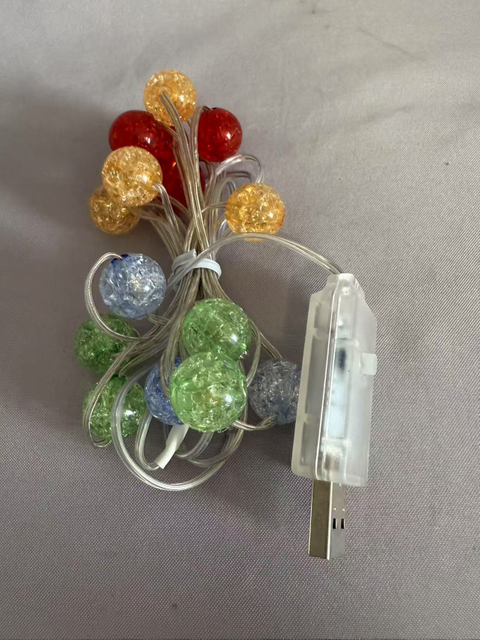 15-LED Colorful Cracked Bead Light String (RGBY), Warm Glow with USB 8-Mode Control, Vibrant Decorative Lamp for Parties & Home Ambiance