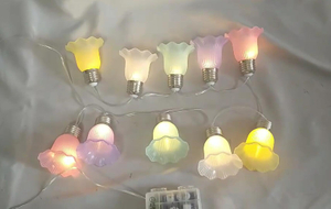 Flower-Shaped 8-Mode LED Light with Transparent AA*3 Battery Case - 5 Color Options (Pink/Purple/Teal/White/Yellow) for Decorative Lighting