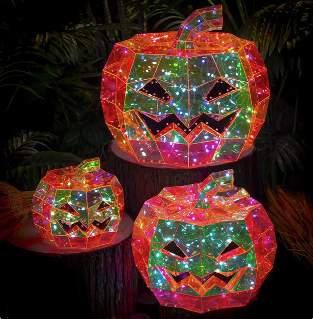 Color intrigue Halloween pumpkin