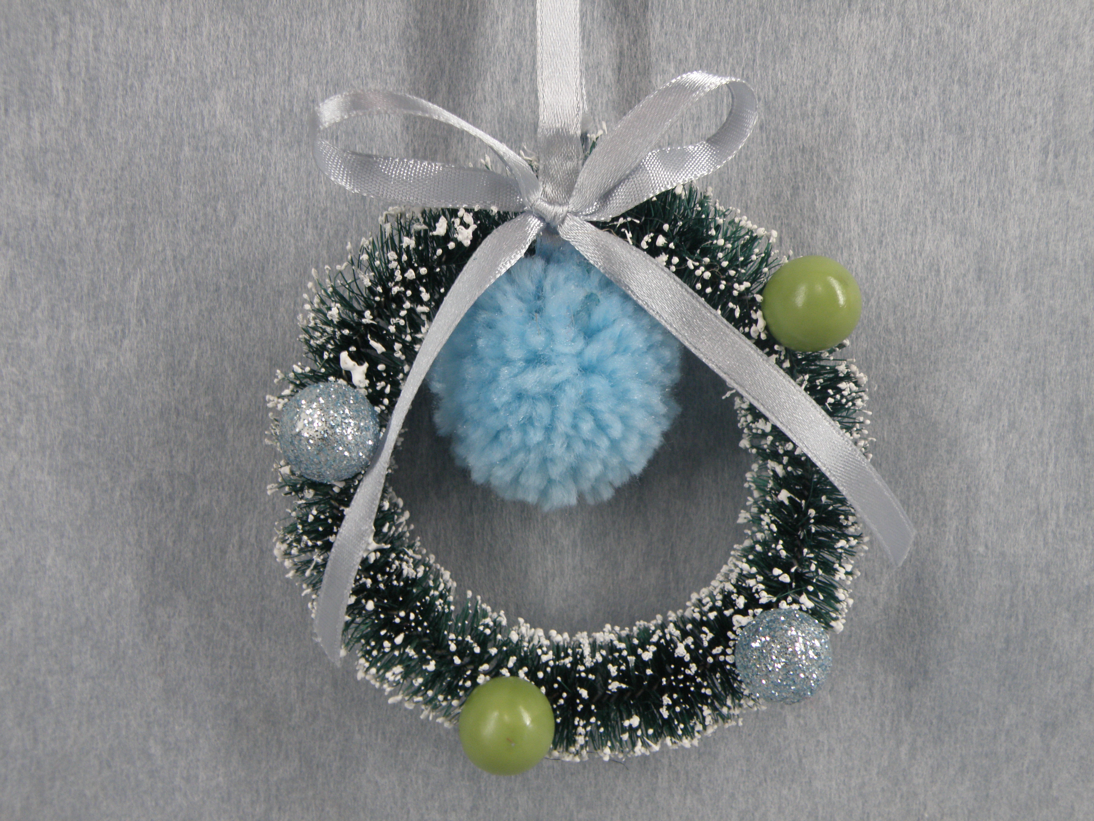 Cotton Ball Wreath (S)