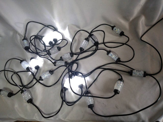 10-Light White Strobe Flashing String Lights - 1.5m Cable with 40cm Bulb Spacing, High-Intensity Blinking Effect for Parties/Events