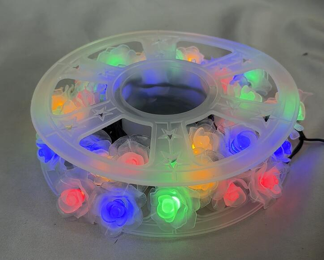 5-Meter Rose Flower LED String Lights with 40 Multicolored (Four-Color) Bulbs, Vibrant Decorative Lighting for Parties/Gardens/Festive Events