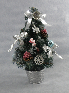 X'mas Green Mini Tree with basin +Glitter diff col. ball/pine cone/silver belt - 57