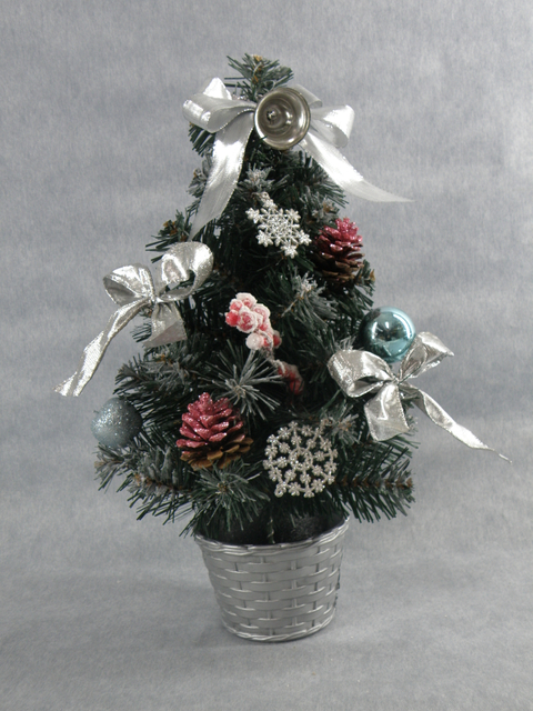 X'mas Green Mini Tree with basin +Glitter diff col. ball/pine cone/silver belt - 57