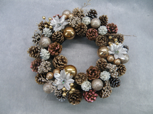 Pine Cone Wreath 