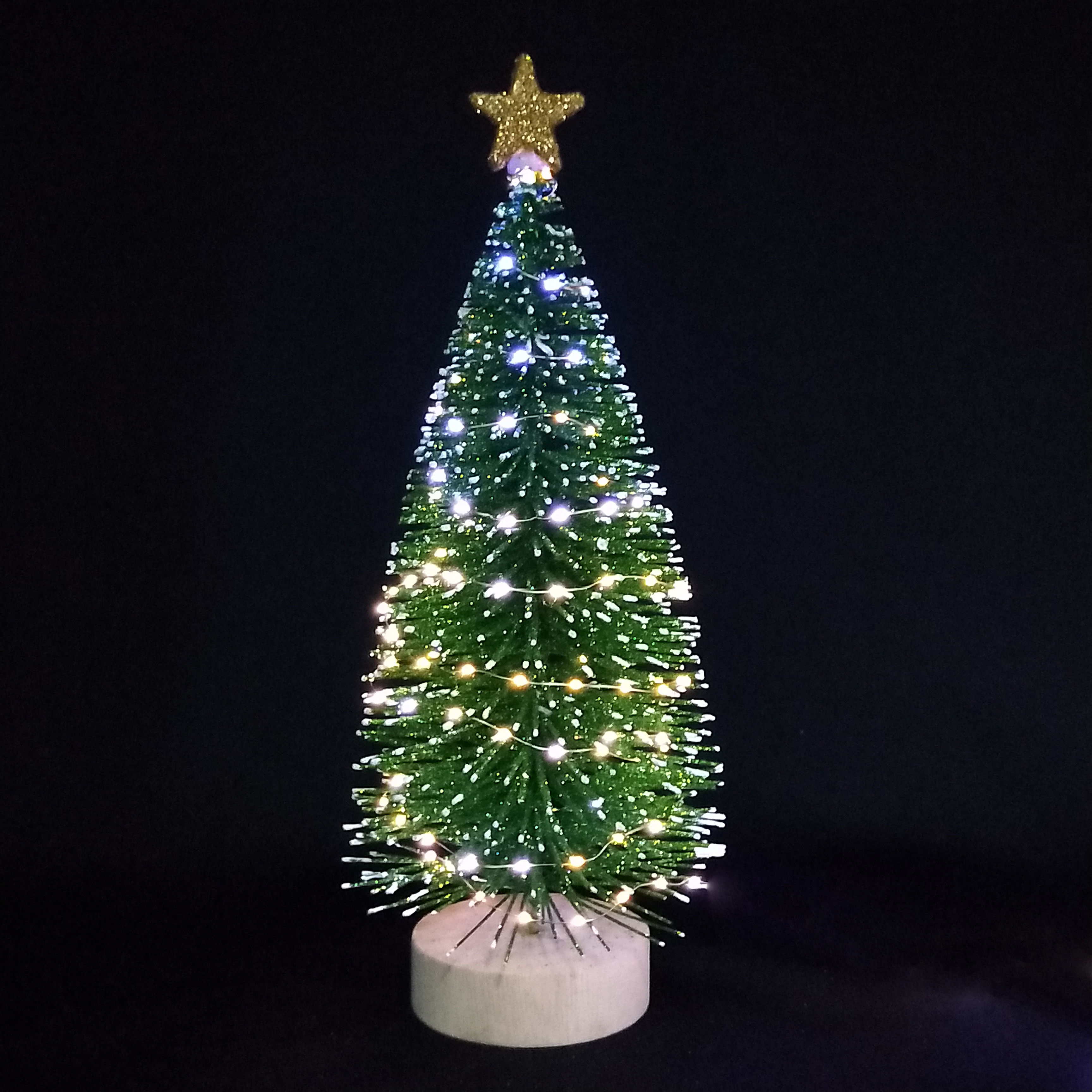 X'mas Green Mini Tree with basin +Glitter top star - 48