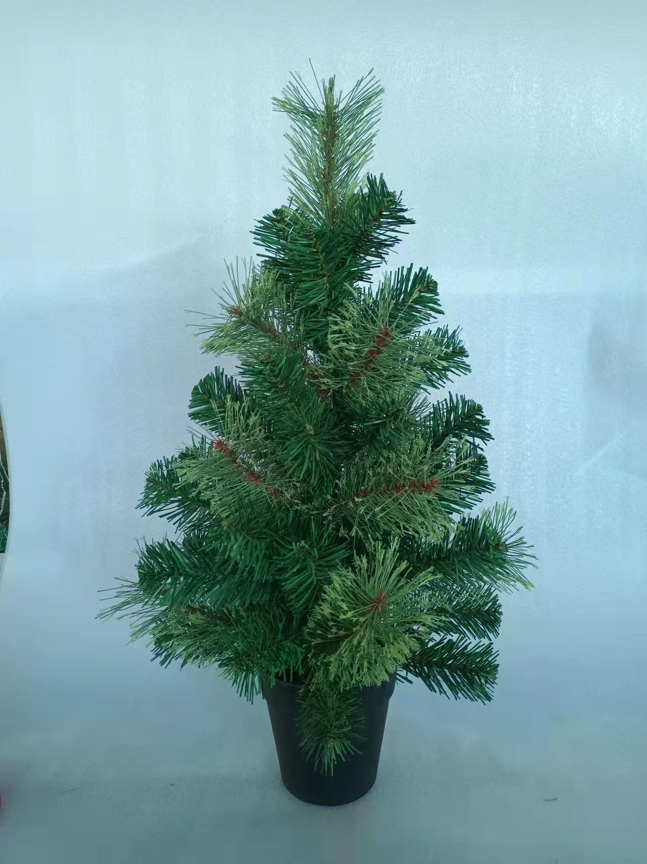 X'mas Green Mini Tree with basin - 37