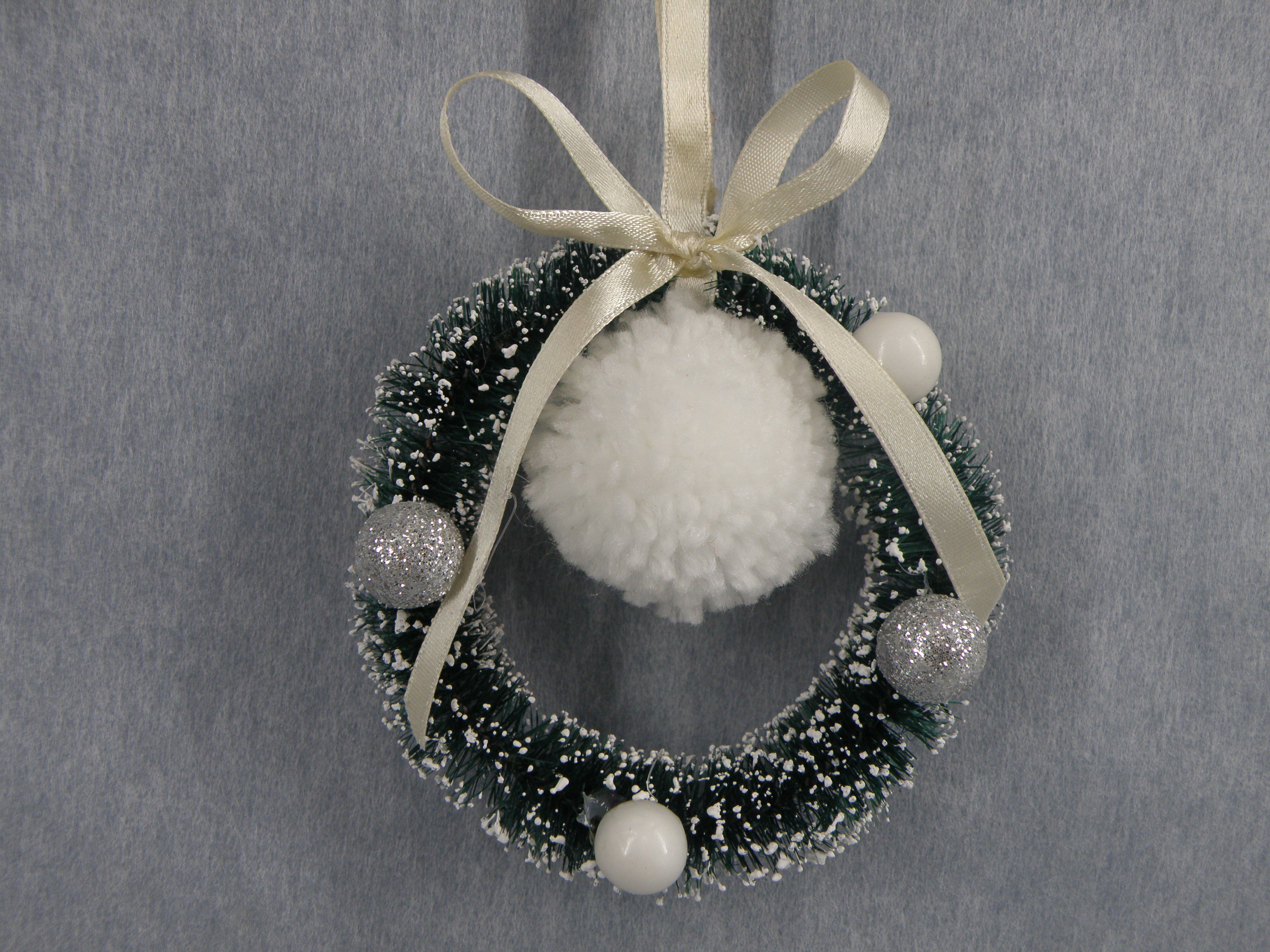 Cotton Ball Wreath (S)