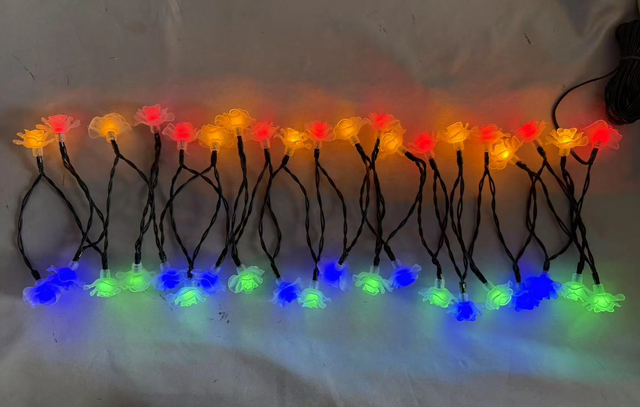 5-Meter Rose Flower LED String Lights with 40 Multicolored (Four-Color) Bulbs, Vibrant Decorative Lighting for Parties/Gardens/Festive Events