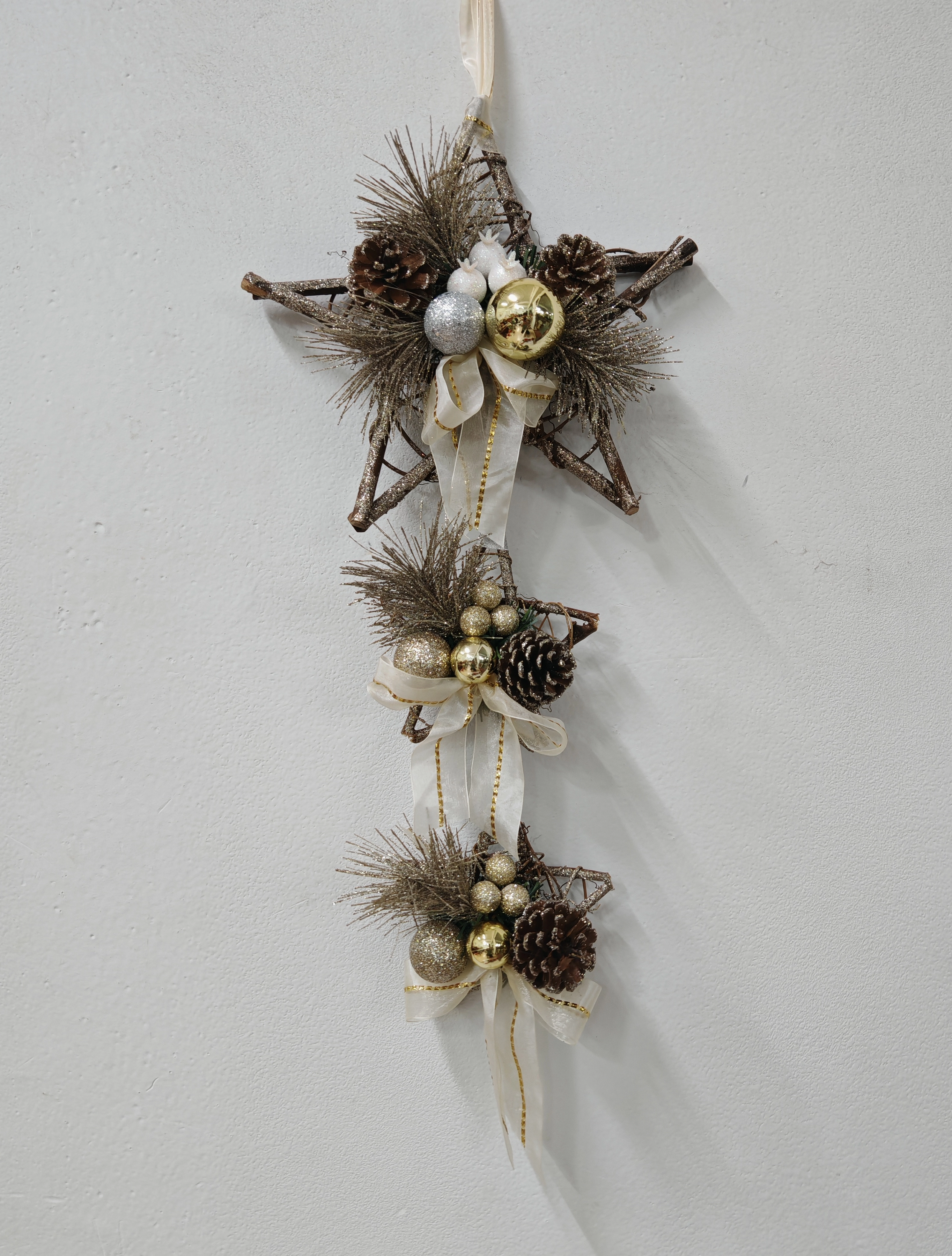 Pinecone Star Ornament for Gifts Golden 