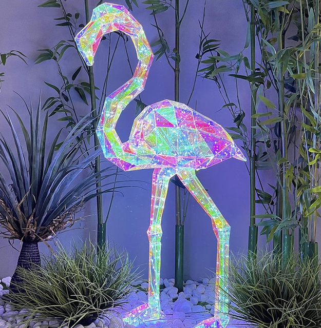 Color intrigue swan