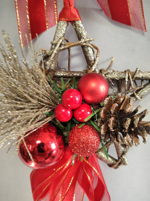 Decorative Pinecone Star Ornament for Gifts