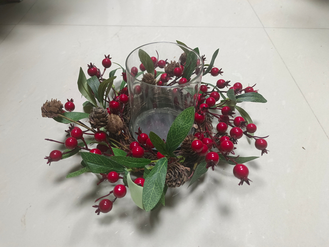 Candle Holder Green Leaves Red Balls & Pine Cone - 6