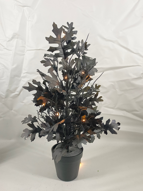 Ordinary Christmas tree HW - 2