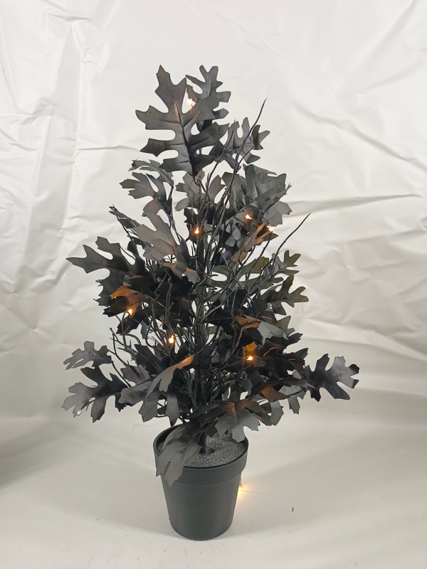 Ordinary Christmas tree HW - 2