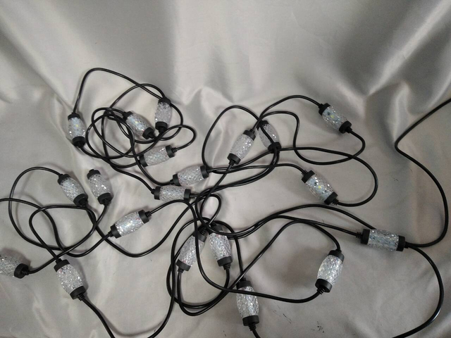 10-Light White Strobe Flashing String Lights - 1.5m Cable with 40cm Bulb Spacing, High-Intensity Blinking Effect for Parties/Events