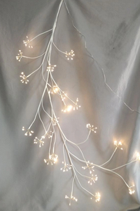 New 1.5m Artificial Withered Branch Sakura Blossom LED Light Tree - Elegant Cherry Flower Decorative Lamp with Lifelike Twig Design